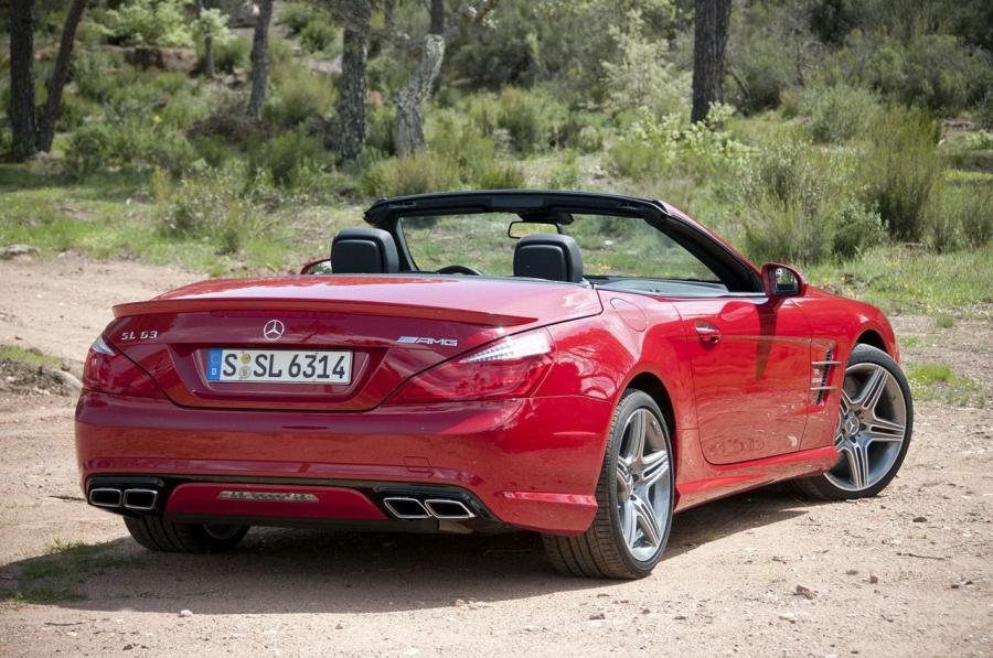  Mercedes-Benz SL63 AMG 2013 года  (фото 40 из 84)
